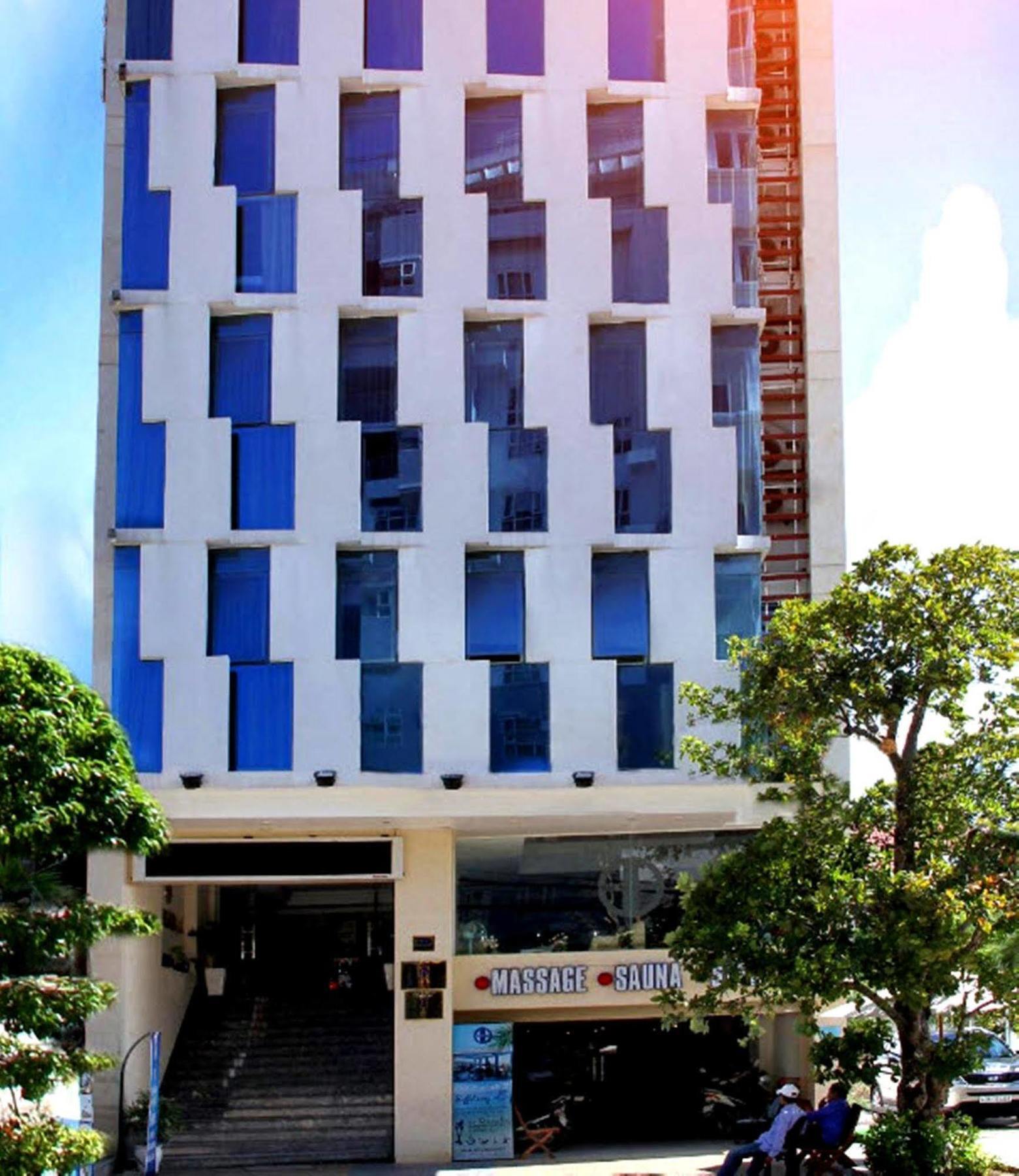 Blue Beach Hotel ダナン市 エクステリア 写真