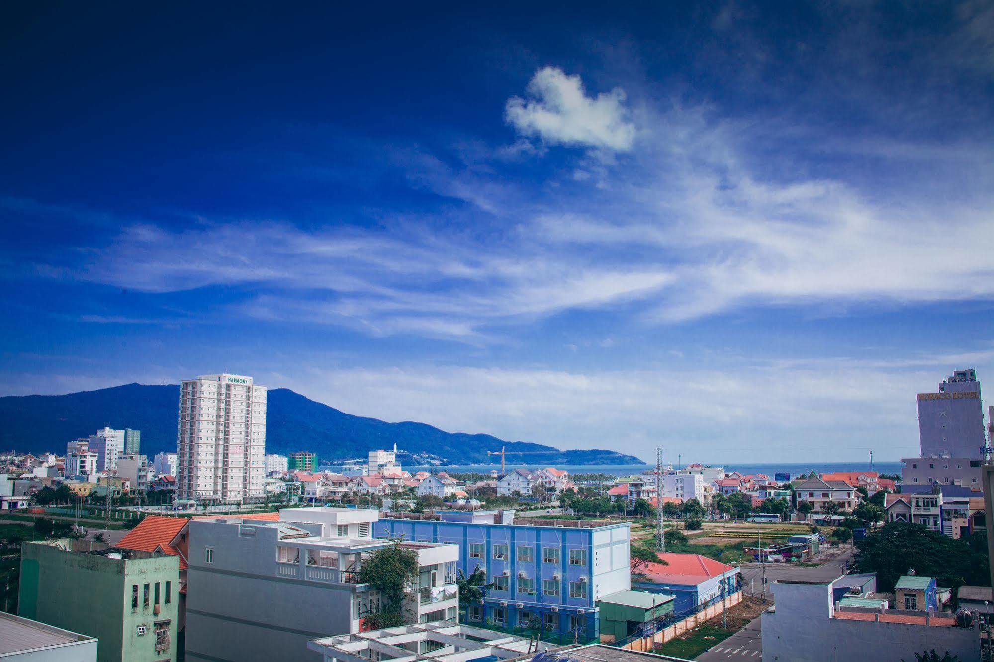 Blue Beach Hotel ダナン市 エクステリア 写真